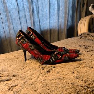 Red plaid shoes